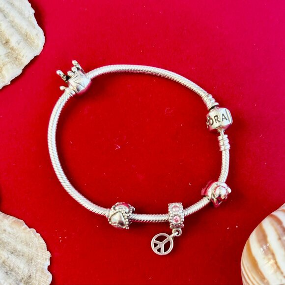 Pandora pre-own sterling silver charm bracelet - Picture 4 of 5